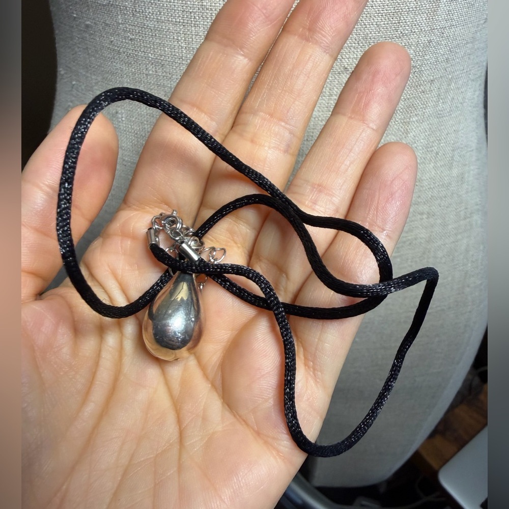 Vintage SXI 925 Italy Sterling Silver Teardrop Pendant Black Cord Necklace - Picture 10 of 13